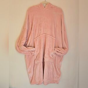 Cozy Pink Oversized Velour Hoodie Robe